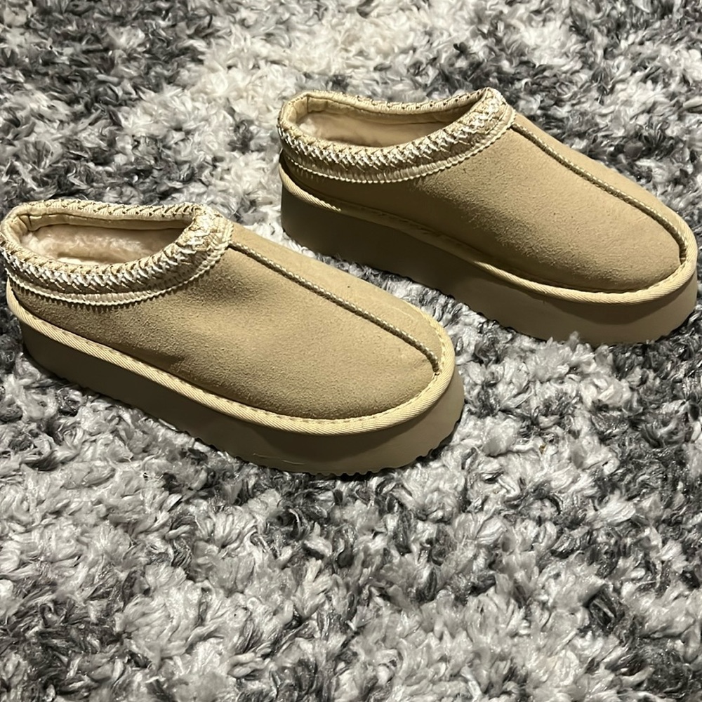 Amazon off brand Ugg slippers